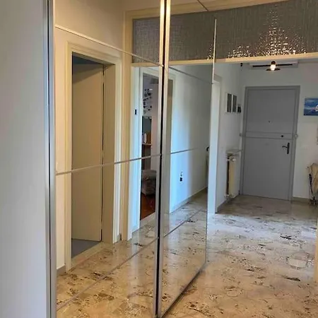 Appartamento Ferrara Apartment *